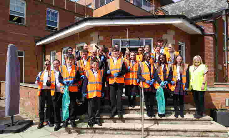 Lodestone House World Enviro Day Litter Pick.JPG